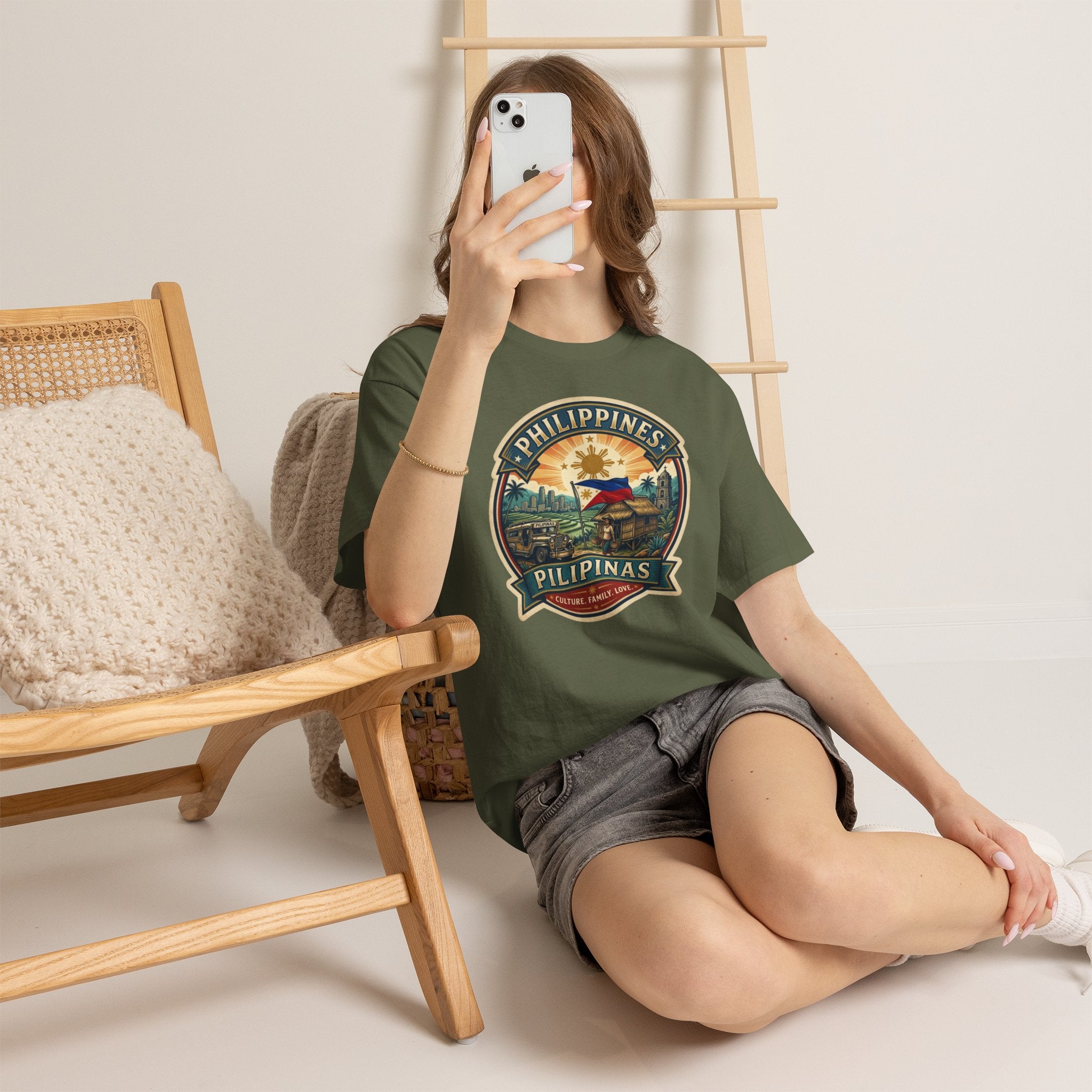 Philippines Vintage Badge T-Shirt – Filipino Pride Travel Tee