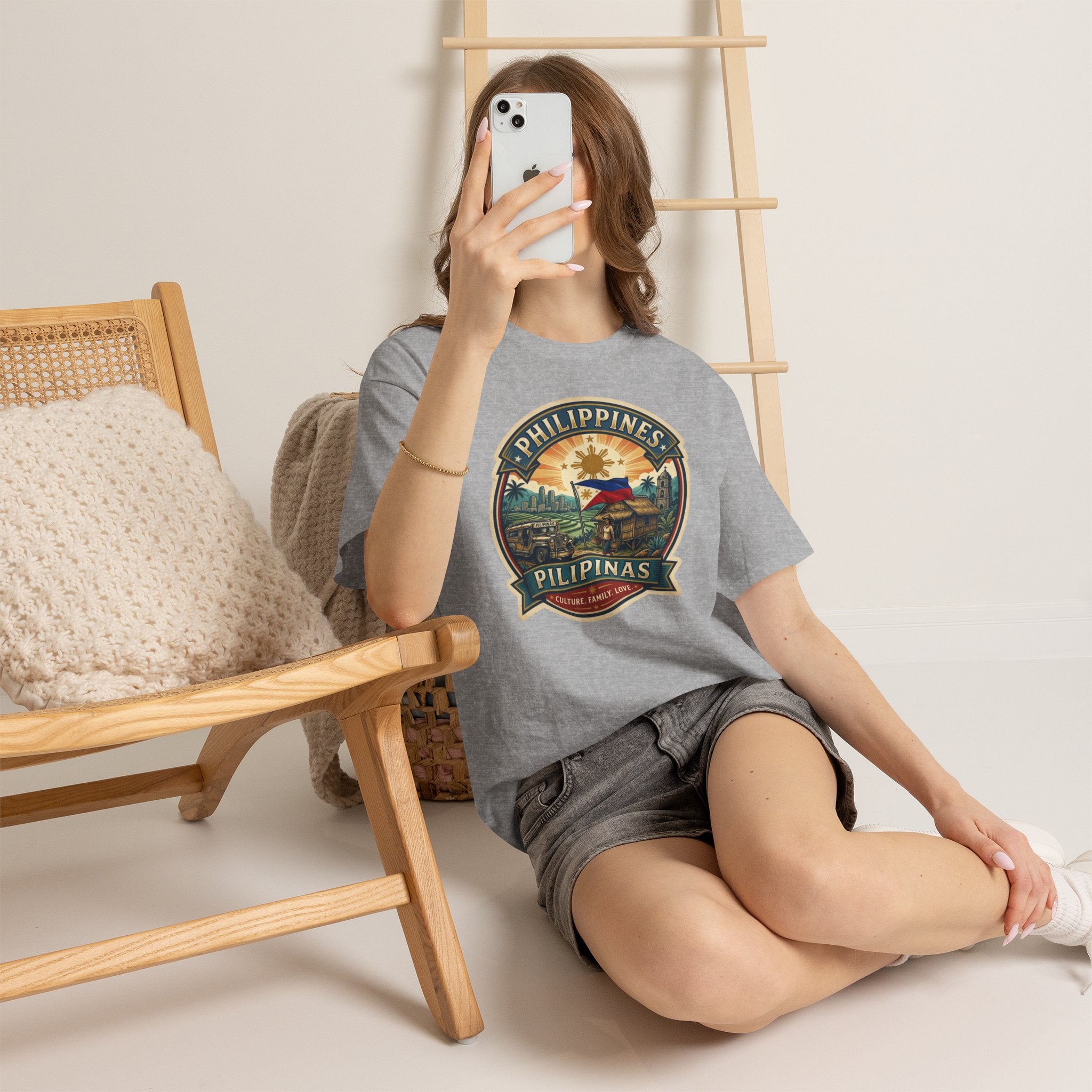 Philippines Vintage Badge T-Shirt – Filipino Pride Travel Tee